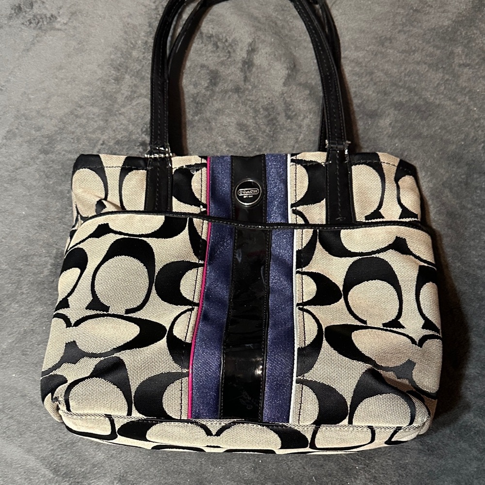 Coach Signature Handbag with Navy Stripe with matching wallet G1360-F24666